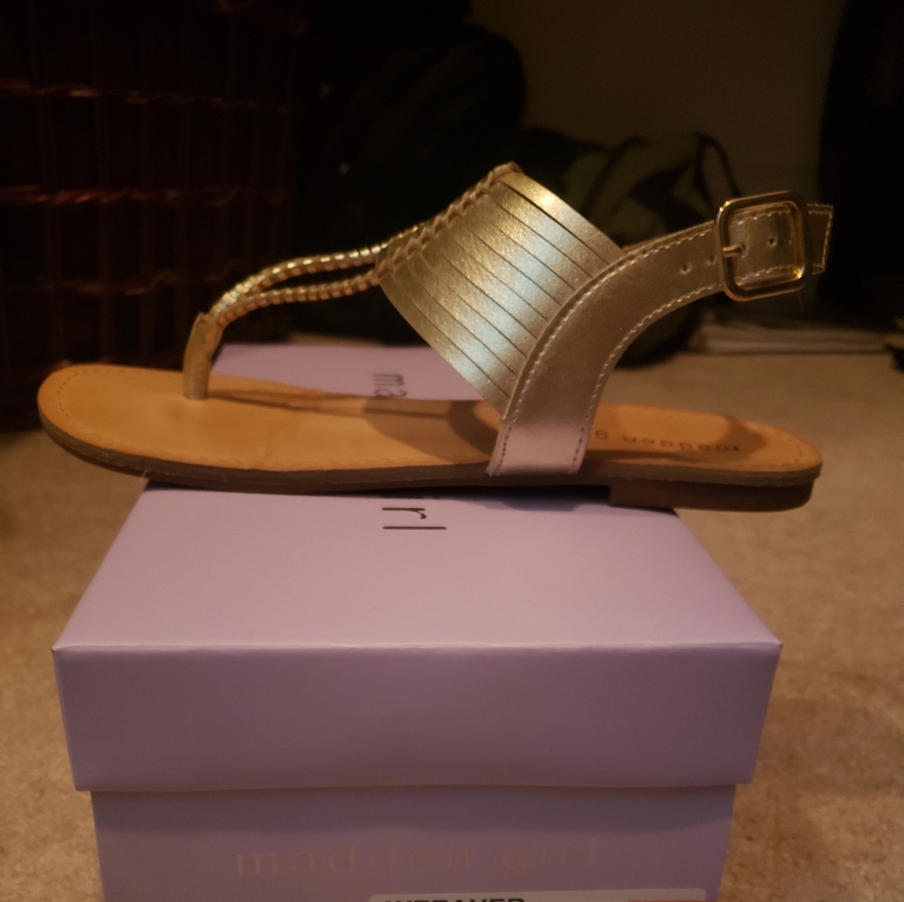 Madden Girl Weeaver Gold 8.5